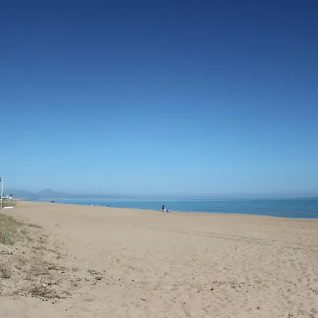 148 Paseo Al Mar A-3 *
