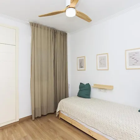 148 Paseo Al Mar A-3 Apartman *